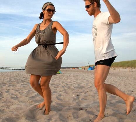 Lars_Madlen_Salsa_am_Ostseestrand1